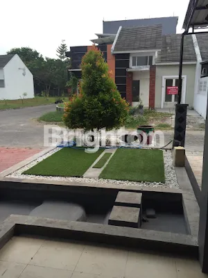 image RUMAH TANAH DI HOOK,SIAP PAKAI,BERSIH,TERAWAT,LOKASI BAGUS,ROW LEBAR 8M,TENGAH KOTA (6)