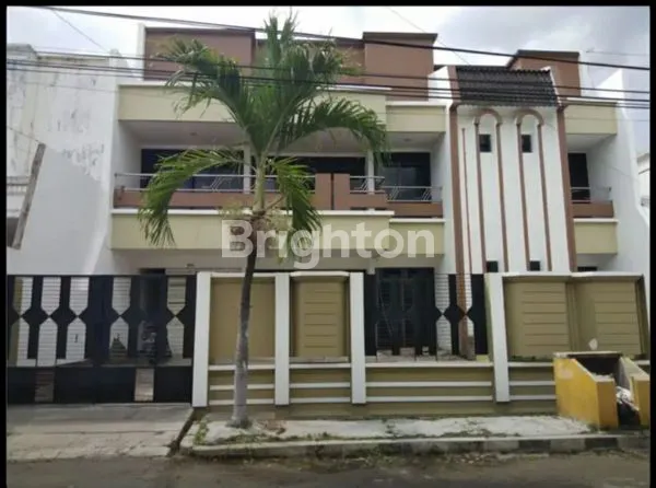 image RUMAH MEWAH 2LANTAI DHARMAHUSADA (1)