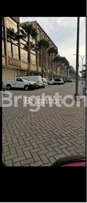 image RUKO 3 1/2 LANTAI GOLF LAKE PARIS CENGKARENG JAKARTA BARAT (1)