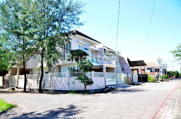 image RUMAH BARU GRESS MEWAH  MINIMALIS MODERN DIGAYUNGSARI BARAT  (3)