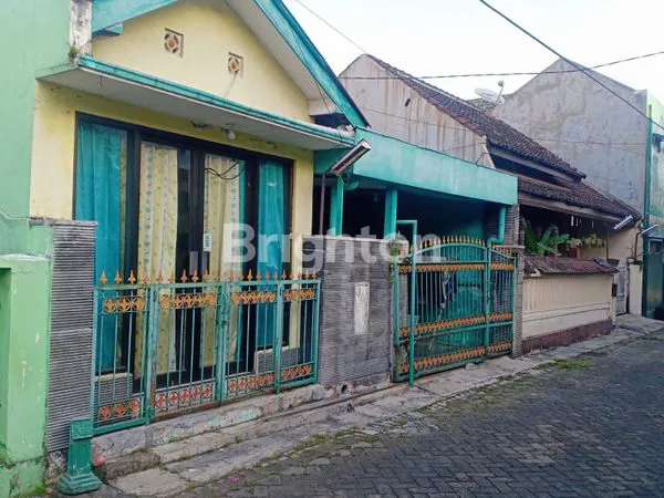 image RUMAH SAWOJAJAR 1 (1)