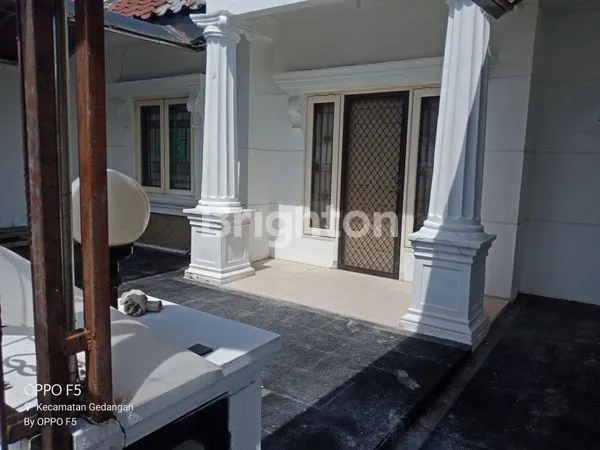 image RUMAH 1,5 LANTAI TERAWAT SIAP HUNI DI LINGKUNGAN NYAMAN PURI SURYA JAYA (1)