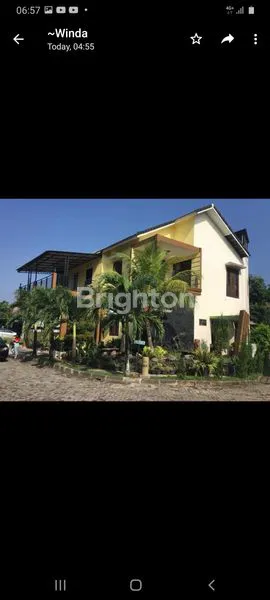 Gambar Property RUMAH MEWAH DI HOEK