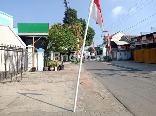 image BANGUNAN / KANTOR LOKASI STRATEGIS, DI JALAN POROS TUREN MALANG (3)