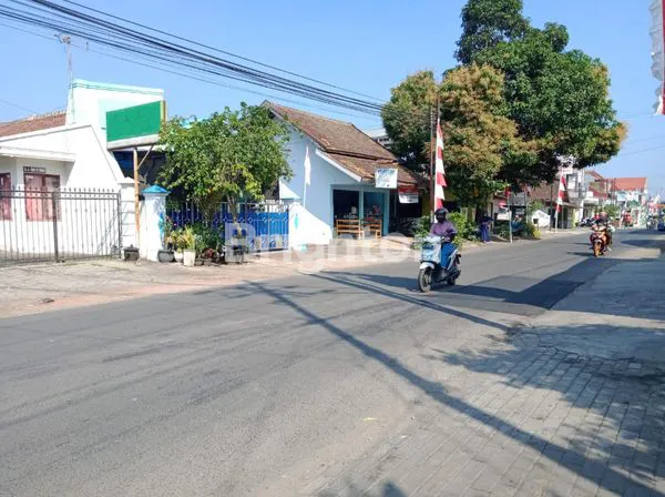 image BANGUNAN / KANTOR LOKASI STRATEGIS, DI JALAN POROS TUREN MALANG (4)