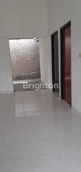 image RUMAH 1 LANTAI TERAWAT SIAP HUNI STRATEGIS DEKAT KOTATRUST RESIDENCE (2)