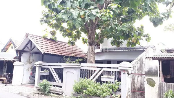 image RUMAH ASRI TENGAH KOTA SURABAYA (2)