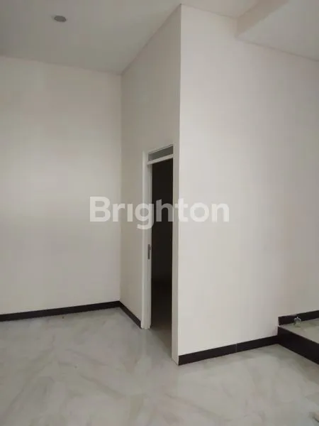 image RUMAH MINIMALIS GRESS TINGGAL MASUK KAHURIPAN (1)