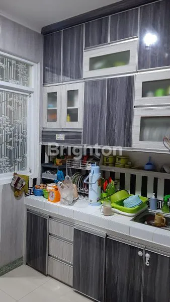 image RUMAH SIAP HUNI 2 LANTAI DI SAKURA REGENCY BEKASI (4)