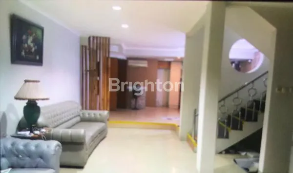 image RUMAH RAPI SIAP HUNI SEMI FURNISH DI JANUR ASRI KELAPA GADING (2)