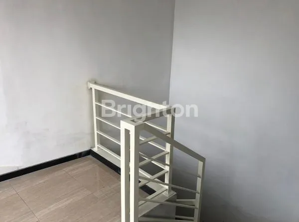 image RUMAH USAHA MEDAYU UTARA GRESS 1,5LANTAI LOKASI STRATEGIS JALAN UTAMA (10)