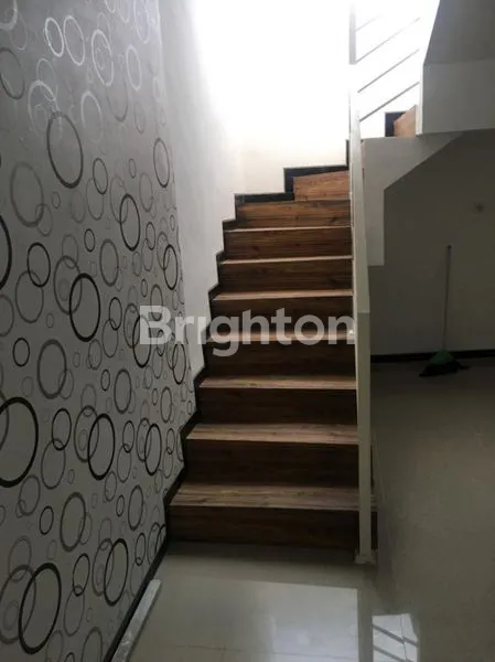 image RUMAH USAHA MEDAYU UTARA GRESS 1,5LANTAI LOKASI STRATEGIS JALAN UTAMA (4)