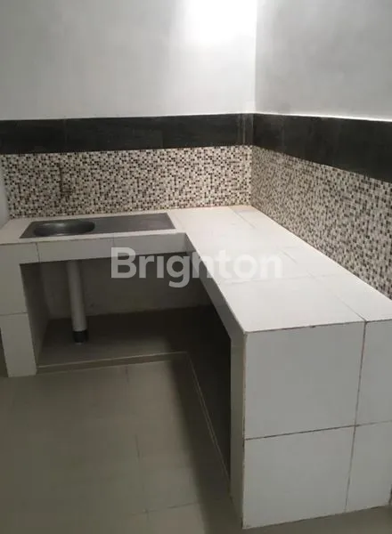 image RUMAH USAHA MEDAYU UTARA GRESS 1,5LANTAI LOKASI STRATEGIS JALAN UTAMA (11)