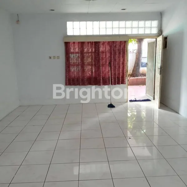 image RUMAH DI TAMAN KOTA (3)