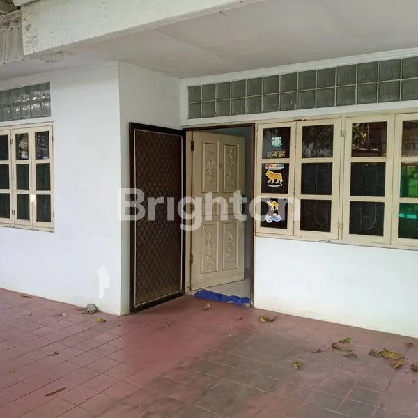 image RUMAH DI TAMAN KOTA (5)