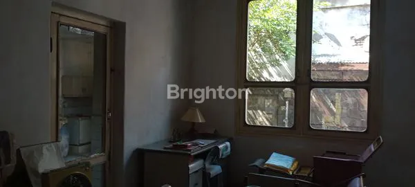 image RUMAH LUAS TENGAH KOTA SURABAYA (5)