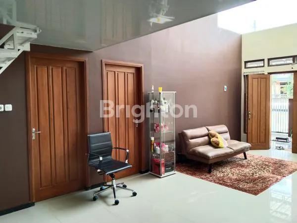 image RUMAH FURNISH TERAWAT SIAP HUNI DI SULFAT (4)