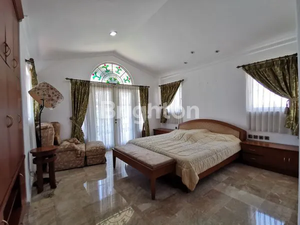 image RUMAH DI TAMAN GOLF LIPPO KARAWACI TANGERANG (2)