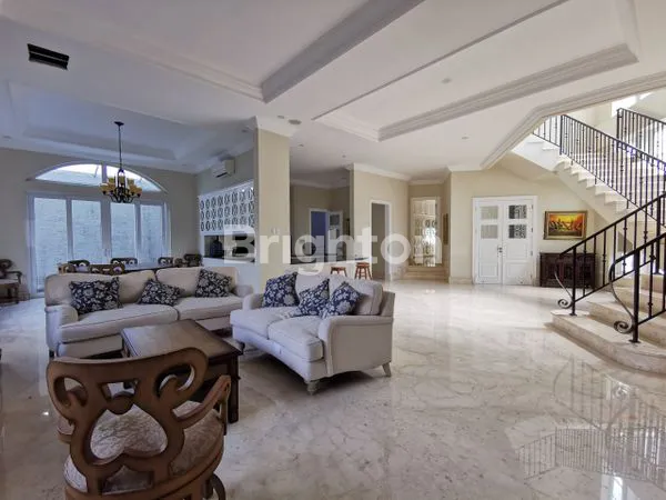 image RUMAH DI LIPPO KARAWACI TANGERANG (7)