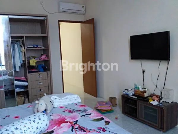 image RUKO SHM 3 LANTAI DHARMAHUSADA LOKASI BAGUS COCOK UNTUK SEGALA USAHA HARGA BISA NEGO (6)