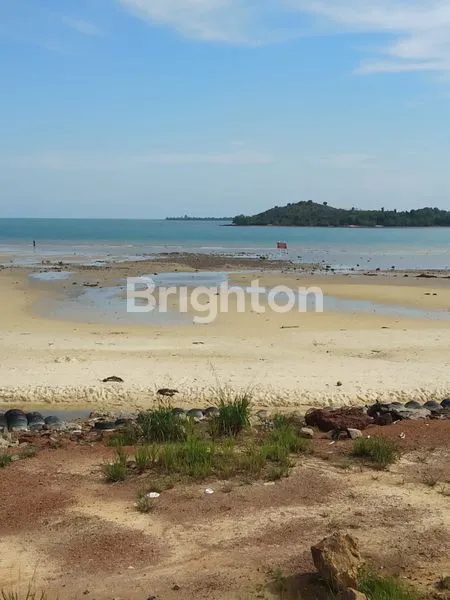 image PULAU DI JEMBATAN 3 BARELANG (1)