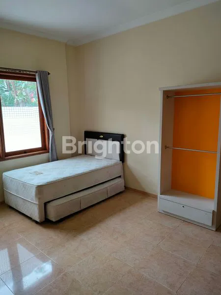 image RUMAH SIAP HUNI SEMI FURNISH-VILLA SENTRA RAYA  (5)