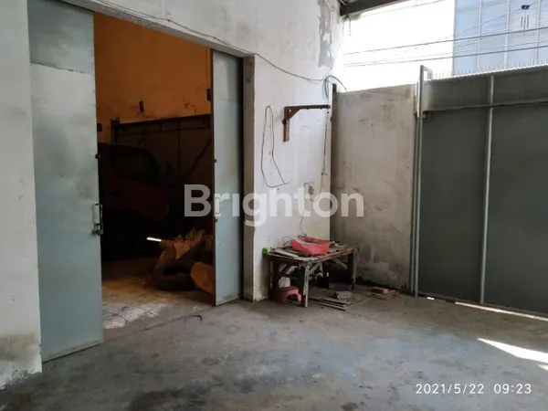 image GUDANG DAERAH KENJERAN LEBAK SARI (2)