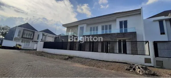 image RUMAH SIAP HUNI BARU GRESS 2 LT CITRALAND (2)