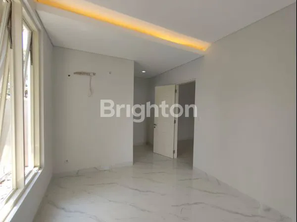 image RUMAH MINIMALIS 2 LT POSISI HOOK FREE AC LOKASI MANYAR TIRTOASRI (5)