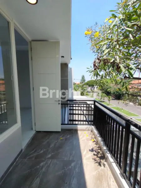 image RUMAH MINIMALIS 2 LT POSISI HOOK FREE AC LOKASI MANYAR TIRTOASRI (2)