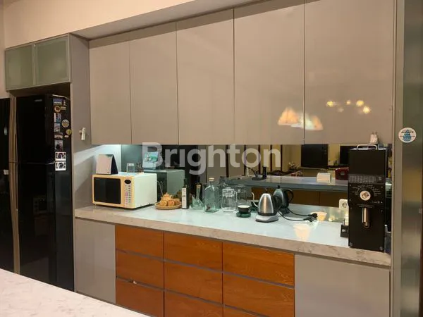 image RUMAH ISTANA DIENG MINIMALIS DARI ARSITEK, TERAWAT, LOKASI POJOK, 2 - LANTAI, TERMASUK SEMUA FURNITURE YG MELEKAT. (4)