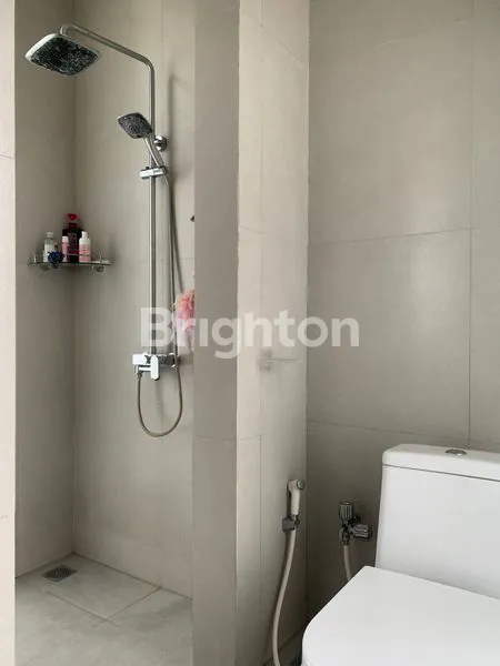 image RUMAH ISTANA DIENG MINIMALIS DARI ARSITEK, TERAWAT, LOKASI POJOK, 2 - LANTAI, TERMASUK SEMUA FURNITURE YG MELEKAT. (3)