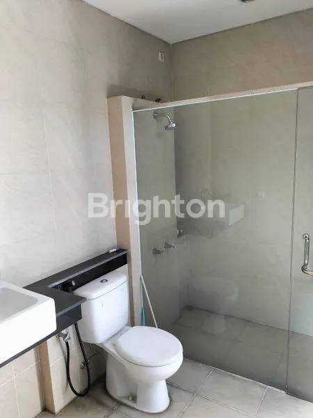 image VILLA GOLF MANSION, 2 LANTAI. TAMAN DAYU (8)