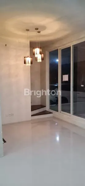 image RUMAH BARU 2 LANTAI LINGKUNGAN TERNYAMAN DI SIDOARJO (4)