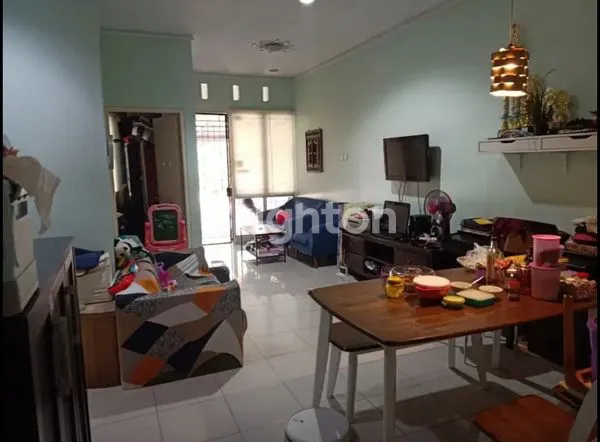 image RUMAH CANTIK DALAM CLUSTER SEVILLA BSD TANGERANG SELATAN (3)