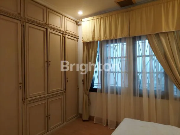 image RUMAH SIAP HUNI RAPI MEWAH DI GADING KIRANA KELAPA GADING (7)