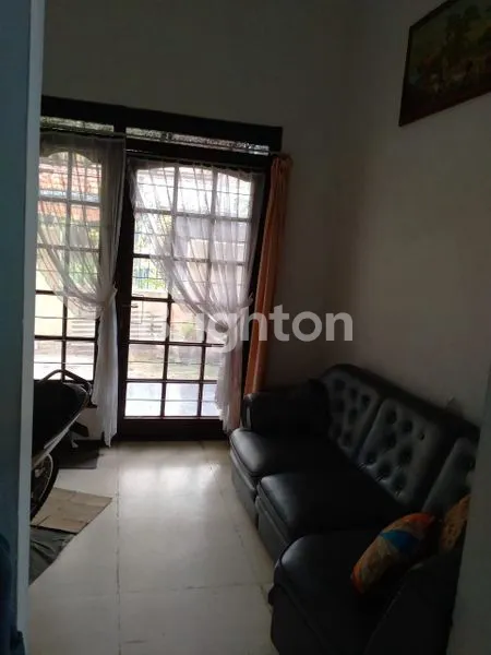 image RUMAH MODEL LAMA DEKAT KAMPUS UB (2)