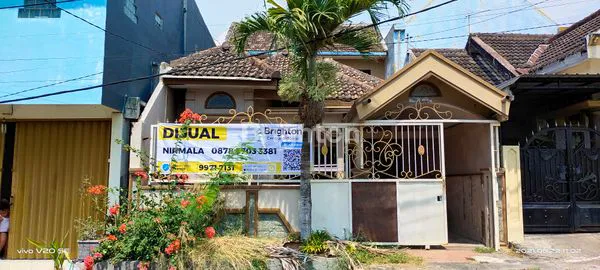 image SECONDARY RUMAH 2 LANTAI CIAMIK,BONUS ISI FURNISHED, HARGA TURUN DRASTIS (3)