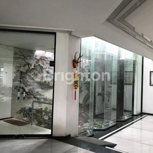 image RUMAH 2 LT DI RAYA DHARMAHUSADA INDAH TIMUR DEPAN GALAXY MALL (7)