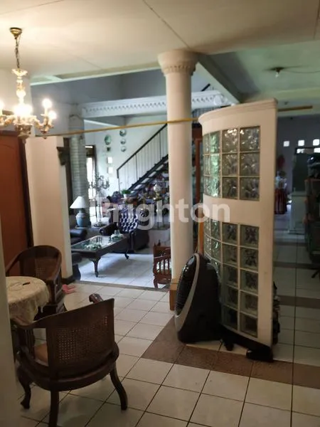 image RUMAH LUAS DEKAT TOL PASTEUR BANDUNG (2)