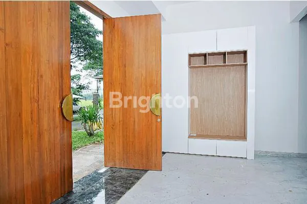 image RUMAH KECEH & CLEAN, DI KAWASAN ELITE LIPPO CIKARANG - SEMI FURNISHED (5)