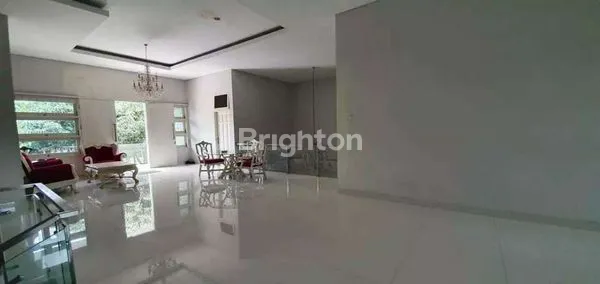 image FURNISHED RUMAH GAYUNGSARI BARAT (3)