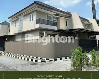 image RUMAH BARU KETINTANG WIYATA (2)