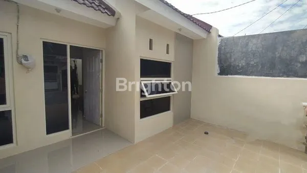 image GRIYA AMERTA REGENCY ADA HALAMAN BELAKANG (1)