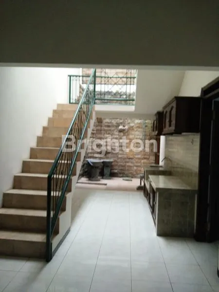 image RUMAH TINGKAT SOEHAT (3)