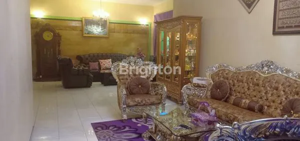 image PINGGIR JALAN DAERAH BUNGA-BUNGA (5)