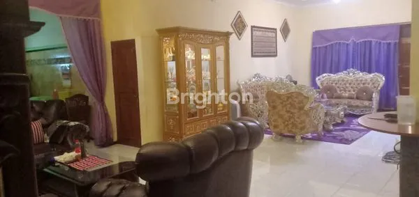 image PINGGIR JALAN DAERAH BUNGA-BUNGA (2)