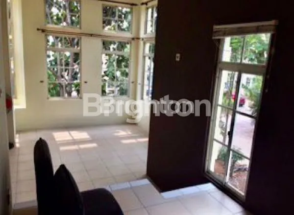 image RUMAH HOEK 2 LT ASRI DI LIPPO KARAWACI TANGERANG (5)