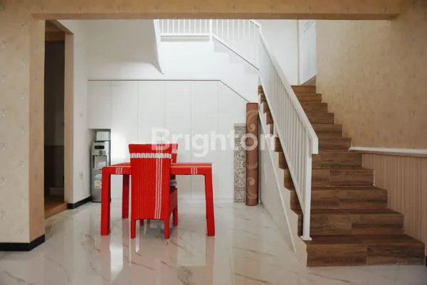 image RUMAH 1.5 LANTAI SIAP HUNI SEMI FURNISH (6)