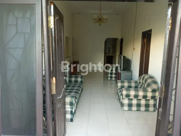 image RUMAH 2 LANTAI DILINGKUNGAN NYAMAN &  STRATEGIS DEKAT KOTA (3)